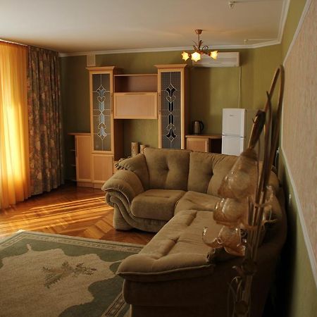 ז'יטומיר Hotel Ukraine מראה חיצוני תמונה