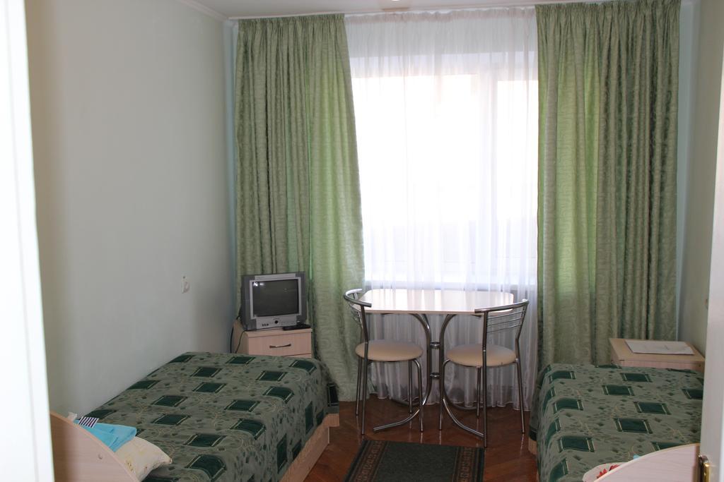 ז'יטומיר Hotel Ukraine חדר תמונה