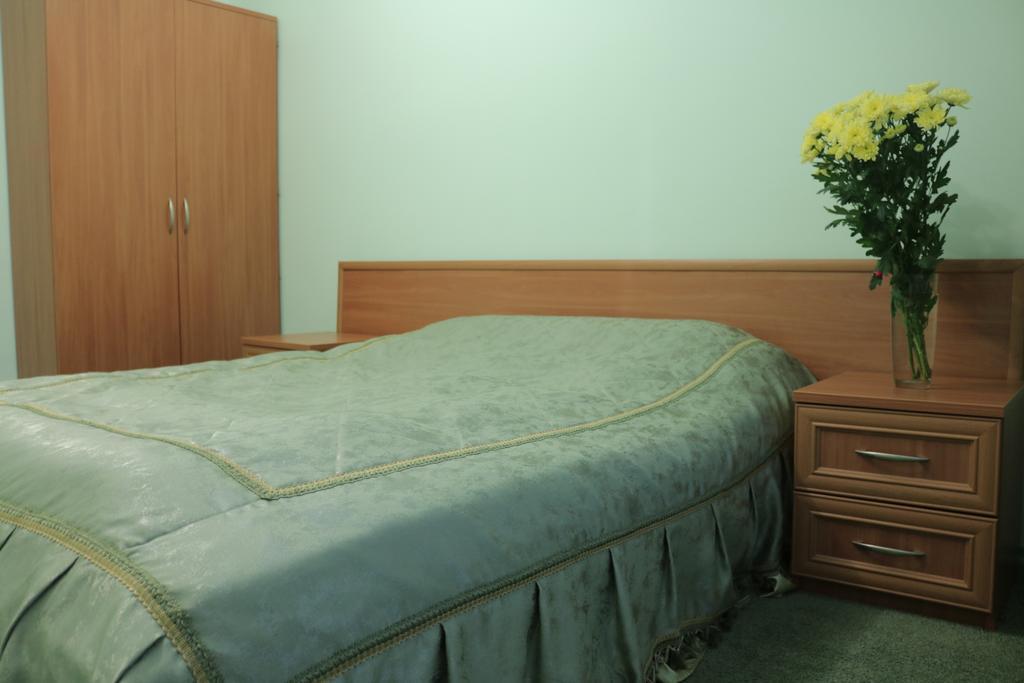 ז'יטומיר Hotel Ukraine מראה חיצוני תמונה